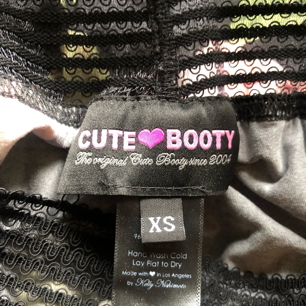 SOLD on Ⓜ️ Cute Booty Lounge Floral Legging XS - Picture 9 of 10